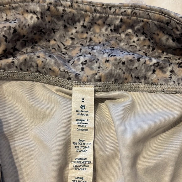 Lululemon cropped leggings - Picture 3 of 3